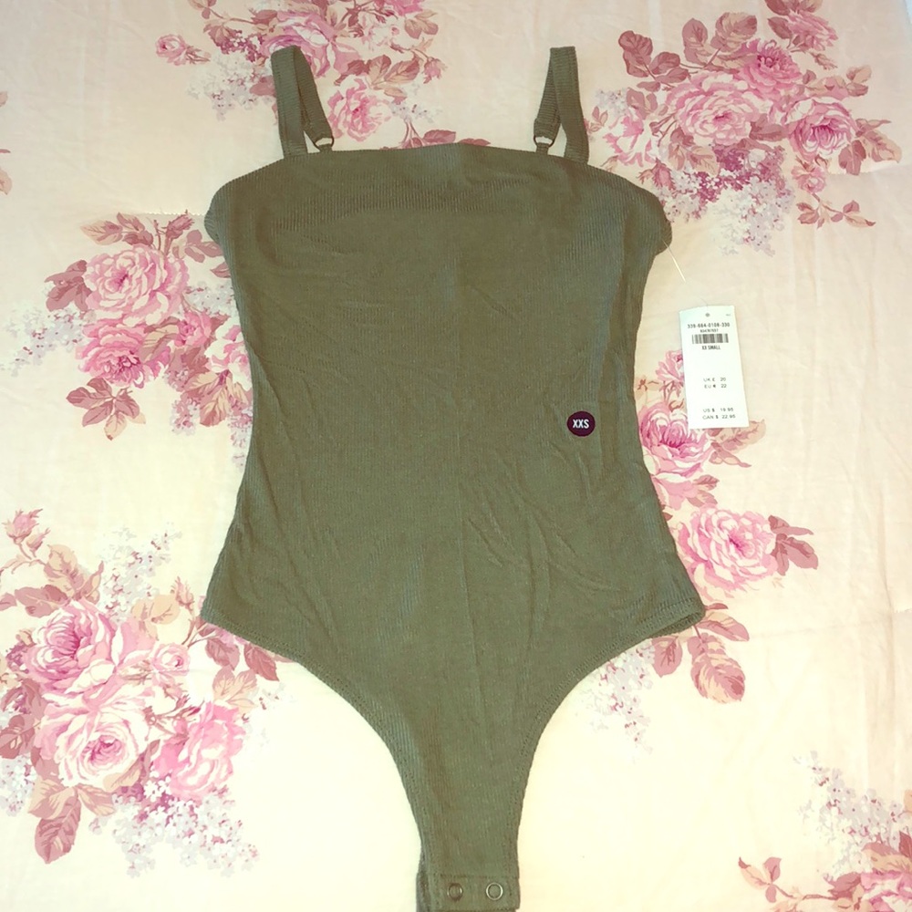 XXS bodysuit hollister dark green color